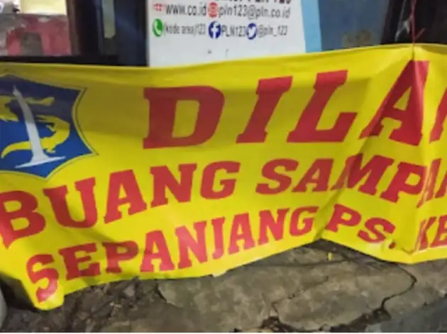 Pasang Banner Dilarang Buang Sampah Sembarangan, Ketua RT 02 ; Jika Kedapatan Disanksi