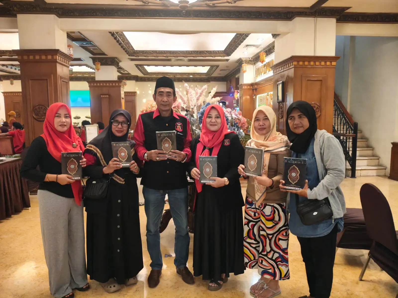 DPW Jatim ORMAS Madas Nusantara  Lauching Program Sedekah Sejuta Al Qur'an di Quds Royal Hotel