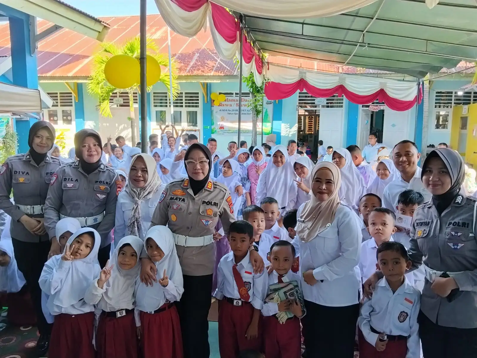 Polisi Sahabat ABK, AKP Totok Edukasi Pencegahan Asusila dan Bullying ke Siswa SLB-B YPTB Malang
