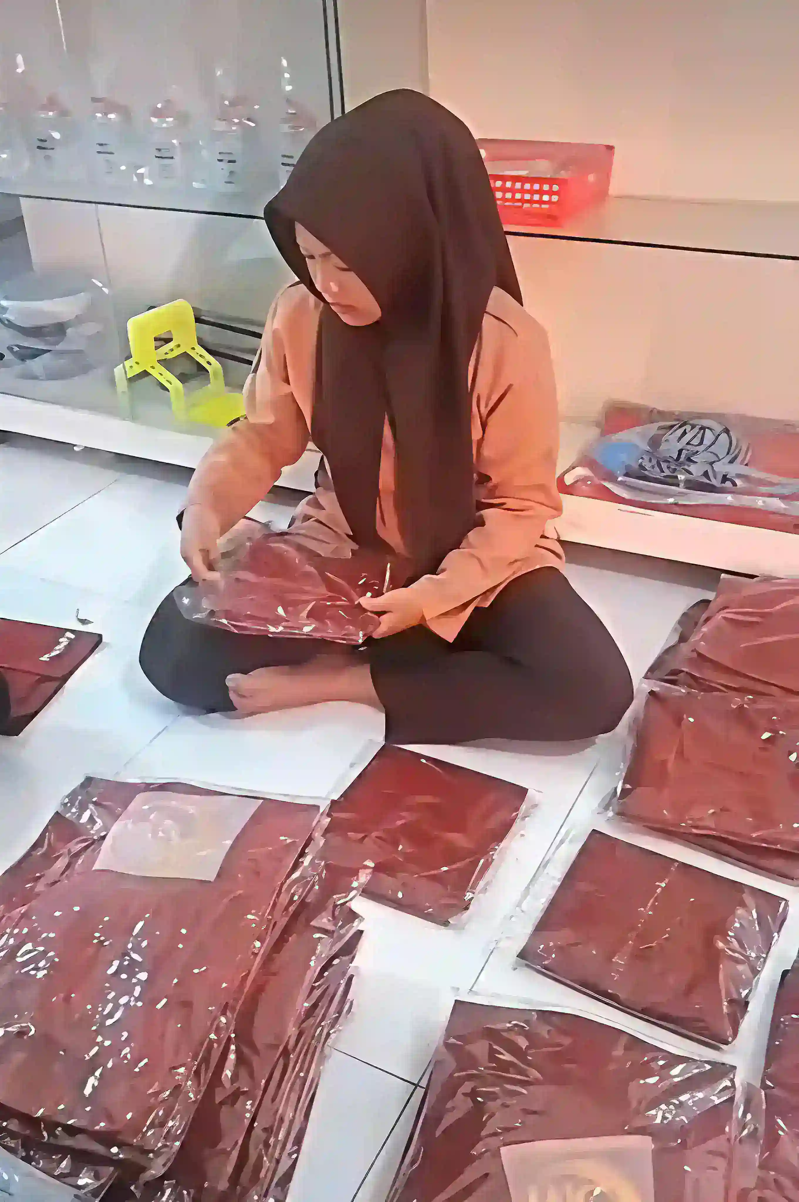 DKV SMKN 1 Wonoasri Hadirkan Produk Agustusan, Pembelajaran Vokasi Dibawa Langsung ke Pasar