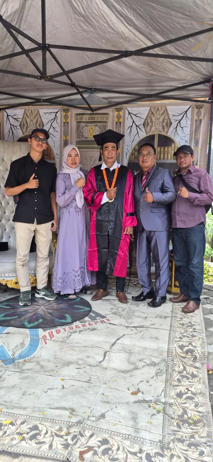 Ketua DPW Jatim Madas Nusantara H. Romlan Resmi Raih Gelar Sarjana Hukum